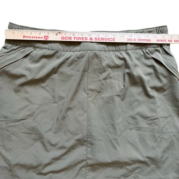 Sahalie Skort Size 1X Olive Green Shorts Inside Activewear Athleisure Knit Plus - Picture 11 of 11